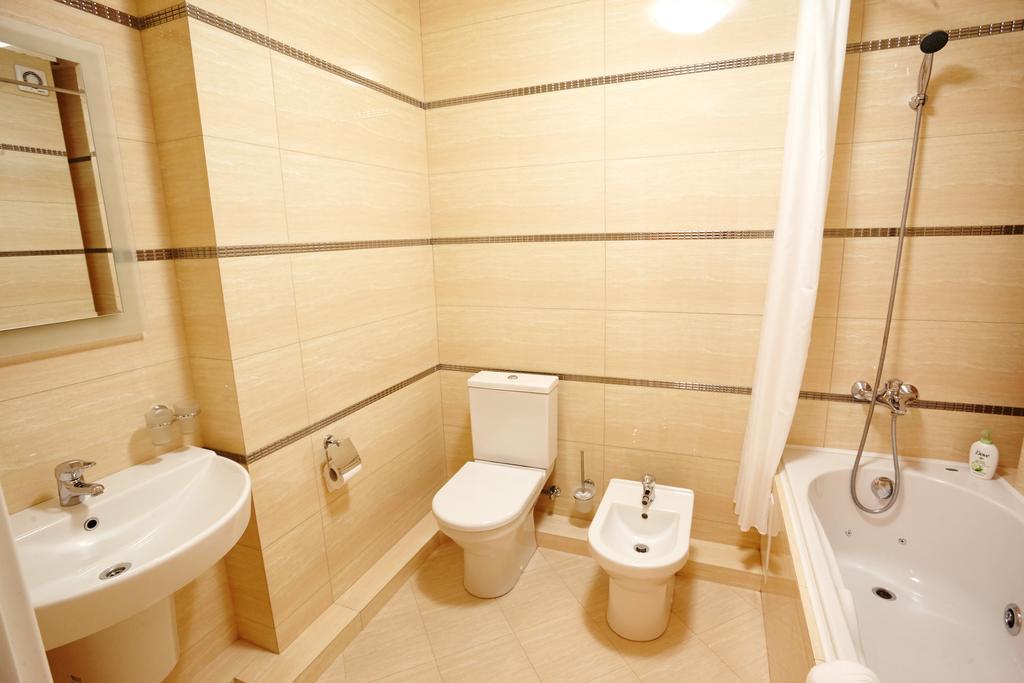 Luxury Apartment In New Building Chisinau Eksteriør bilde