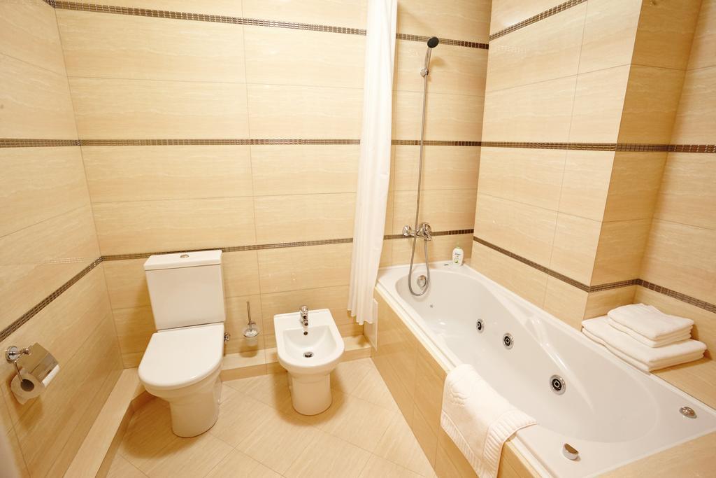Luxury Apartment In New Building Chisinau Eksteriør bilde